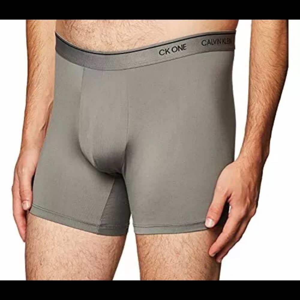 Calvin Klein Men's Underwear CK One Micro Boxer Briefs, Grey Sky, S